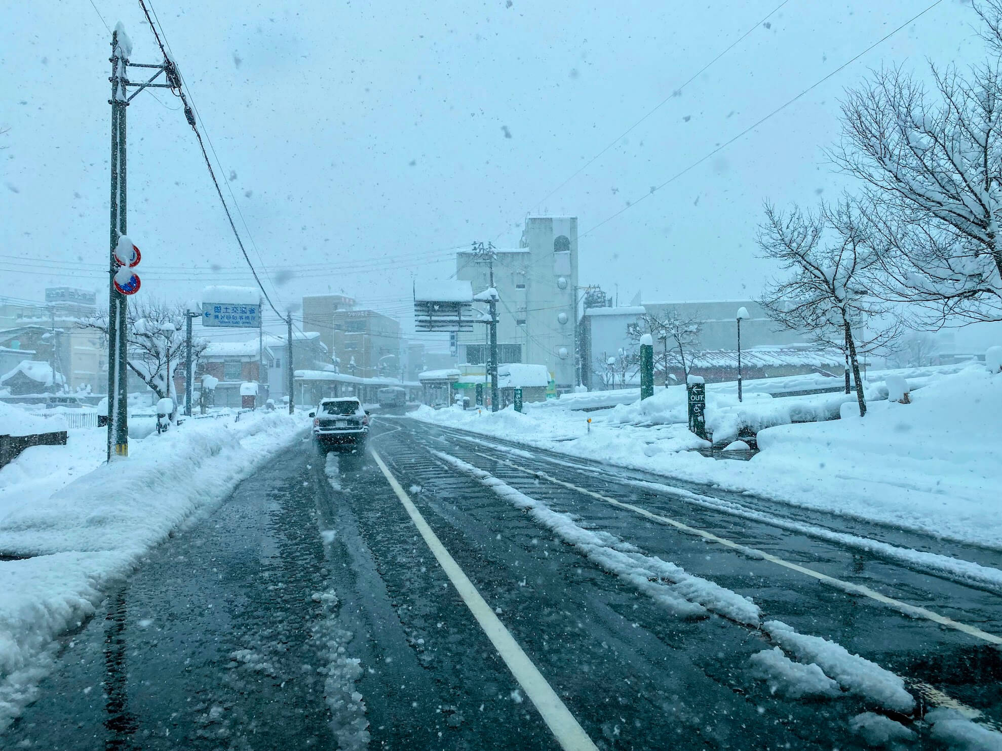 初めての雪国移住でも安心｜元車屋さんが教えるおすすめの車の選び方